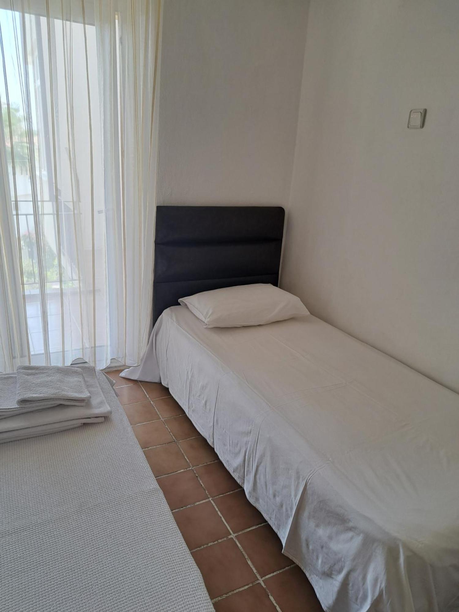 Martili Vılla Lara Pansiyon Antalya